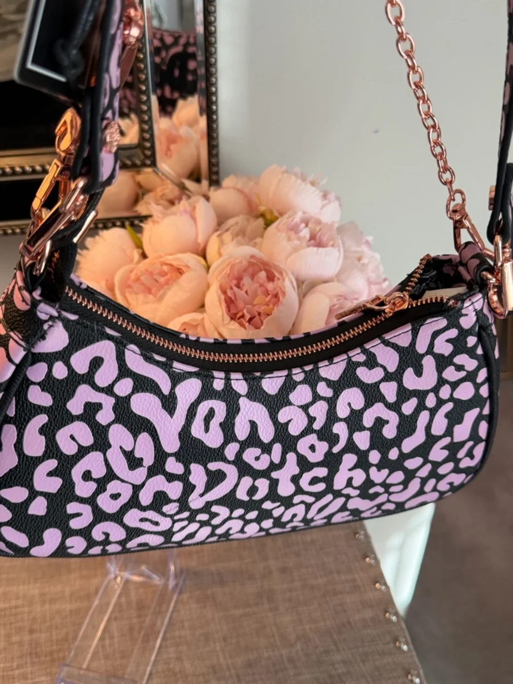 Von Dutch NWT Pink Leopard-Print Shoulder Bag with Rose Gold Chain - Picture 4 of 8